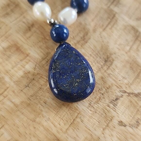 Lapis Lazuli and Freshwater Pearl - Picture 8 of 10